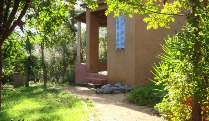 Charming Villa in Poggio Mezzana Near Beach