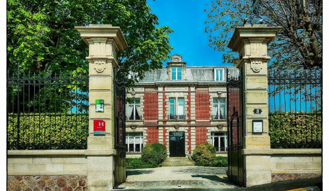 Hotel Le Clos Raymi