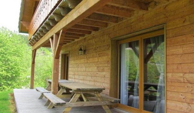 A large and magnificent wooden chalet with a sauna