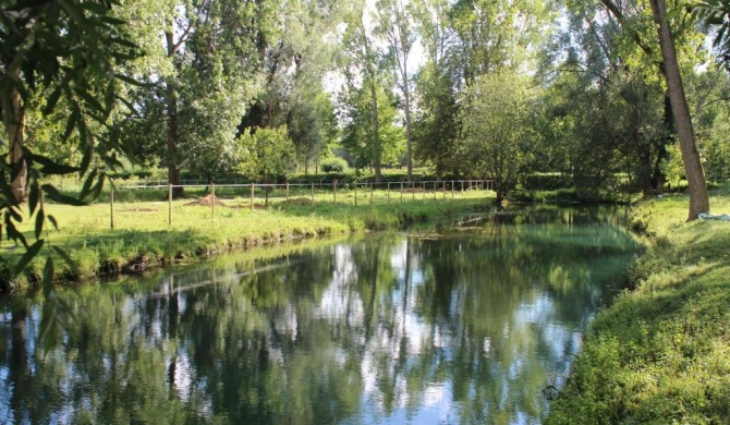 Chambres d'hôtes Les Ecuries de La Source