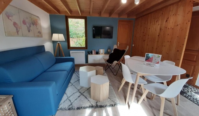 Chalet calme et cosy entre terre et mer