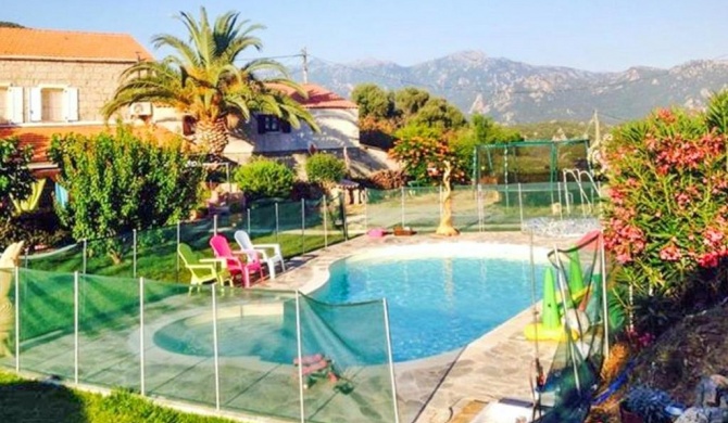 Maison d'une chambre avec piscine partagee jardin clos et wifi a Sartene